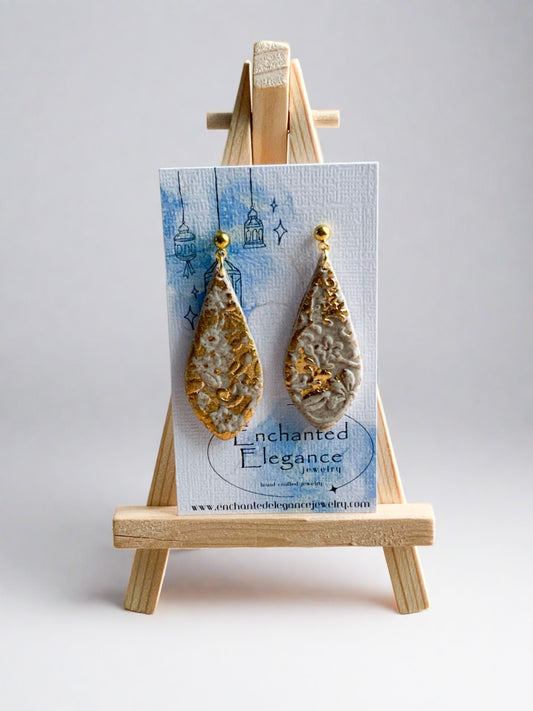 Stone Gold Dangle Earring